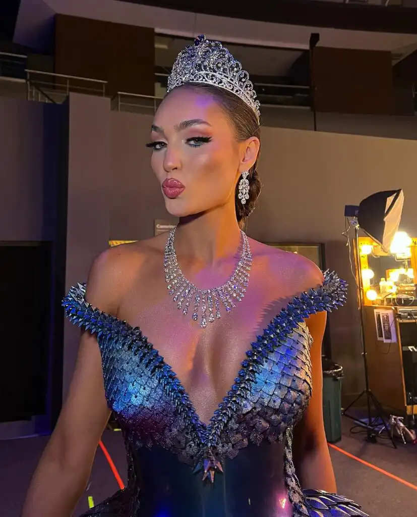 R’Bonney Gabriel Biography, Age, Mother, Family, Parents, Ethnicity, Father Mother, Family, Wikipedia,  Net Worth, and Career