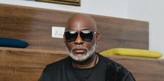 “Papa let the less handsome breatheeeeeeee” Sharon Ooja, Kate Henshaw, and other Nigerians react as RMD releases jaw dropping photo “Let the poor breath” Nigerians react as RMD releases jaw dropping photo