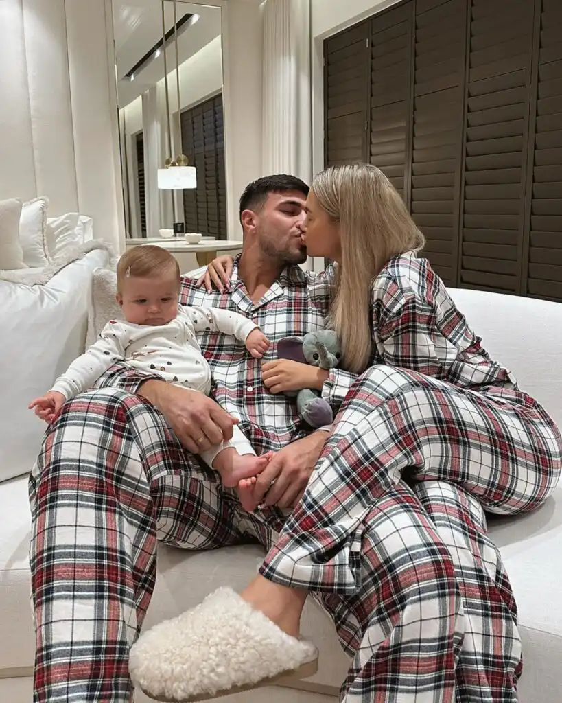 Molly Mae Hague Biography, Age, Husband, Children, Parents, Instagram, YouTube, Net Worth, and Career 3 Molly Mae Hague Biography, Age, Husband, Children, Parents, Instagram, YouTube, Net Worth, and Career