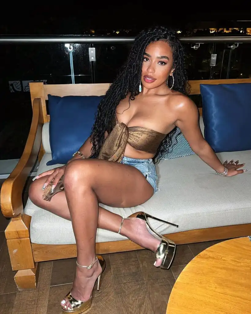 B Simone Biography, Age, Real Name, Parents, Height, Boyfriend, Podcast, Net Worth, and Career