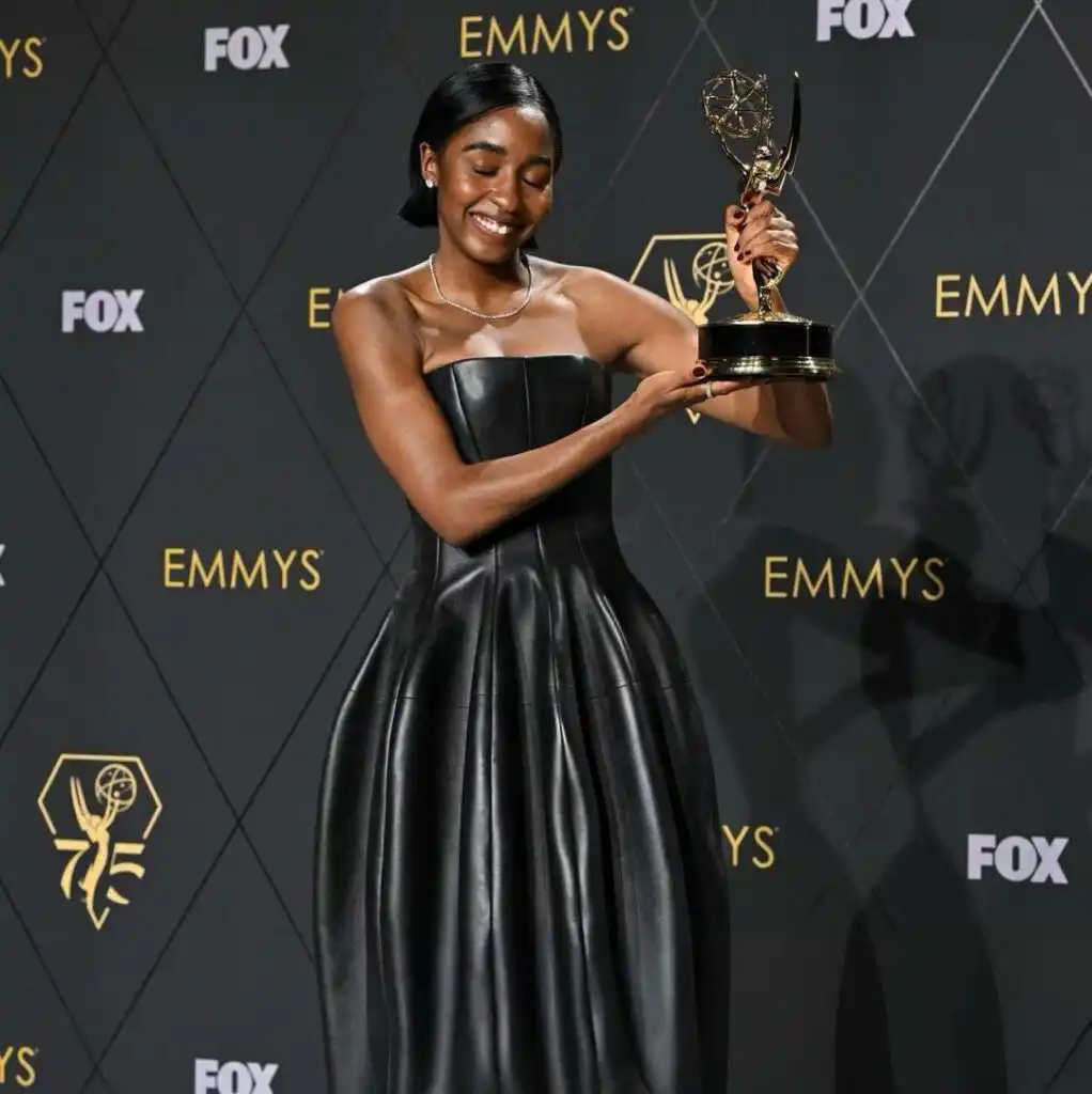 Ayo Edebiri Biography, Age, Father, Ethnicity, Nigerian, Partner, Baby, Movies, TV shows, Net worth, and Career