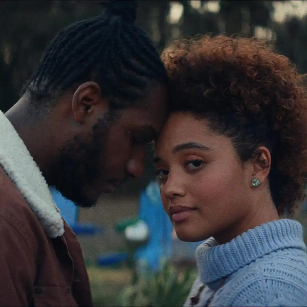 Kiersey Clemons Biography, Age, Parents, Partner, Movies, TV Shows, Net Worth, and Career