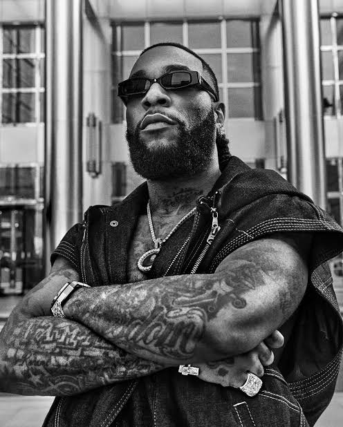 Burna Boy Drags Western Media, begs Nigerian Bloggers Burna Boy Drags Western Media, begs Nigerian Bloggers