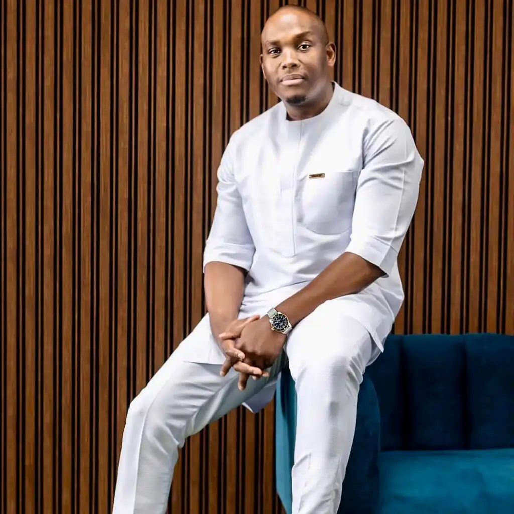 Vusi Thembekwayo Biography, Age, Wife, Children, Businesses, Books, House, Net Worth, and Career