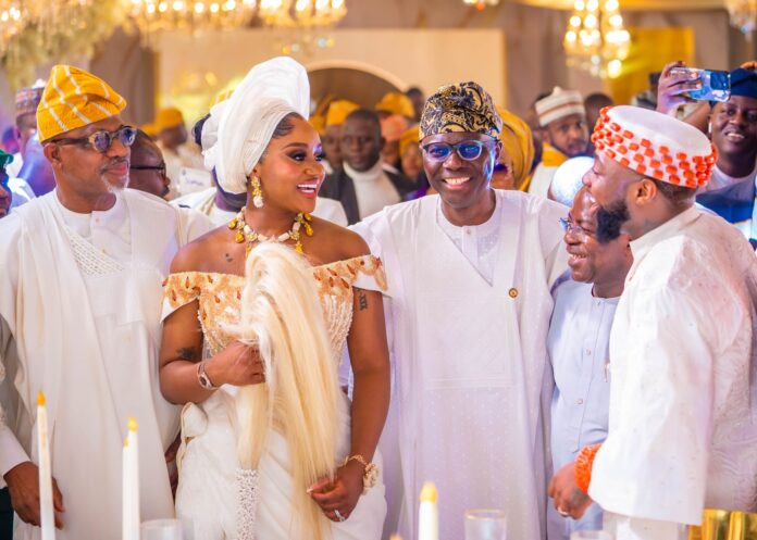 Governor Sanwo-Olu pens note Davido Governor Sanwo-Olu pens note Davido