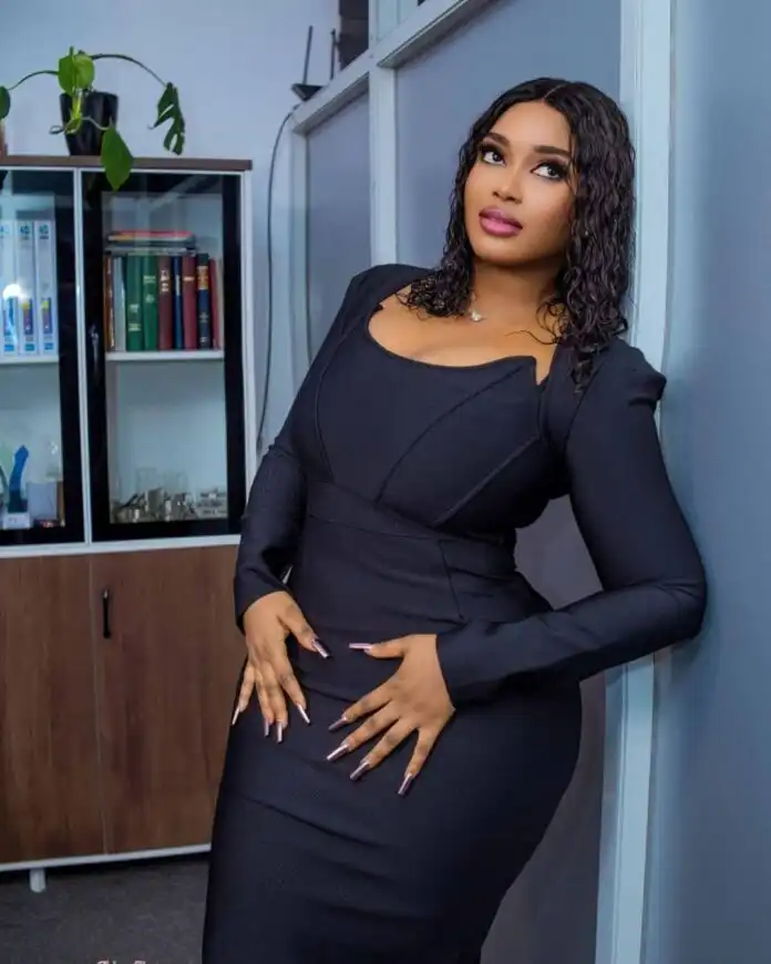 Mercy Isoyip Biography, Age, Husband, Children, Daughter, Pictures, Songs, Movies, Wikipedia, Net Worth, and Career Mercy Isoyip Biography, Age, Husband, Children, Daughter, Pictures, Songs, Movies, Wikipedia, Net Worth, and Career