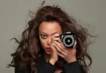 Tyra Banks and Mom Thrilled to Meet Tyla at Victoria’s Secret Fashion Show