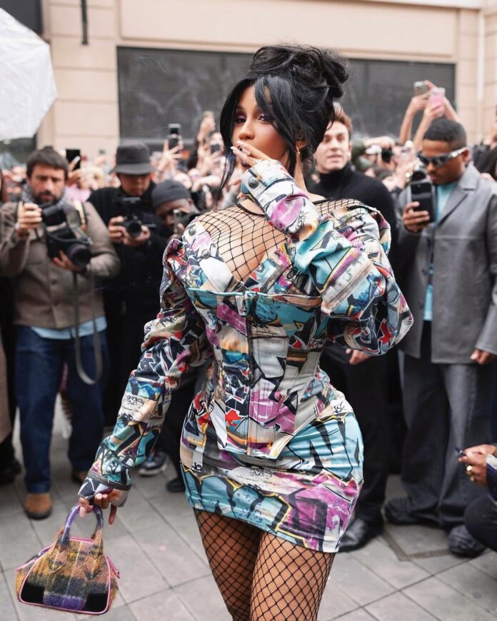 Cardi B shuts down plastic surgery rumors Cardi B shuts down plastic surgery rumors