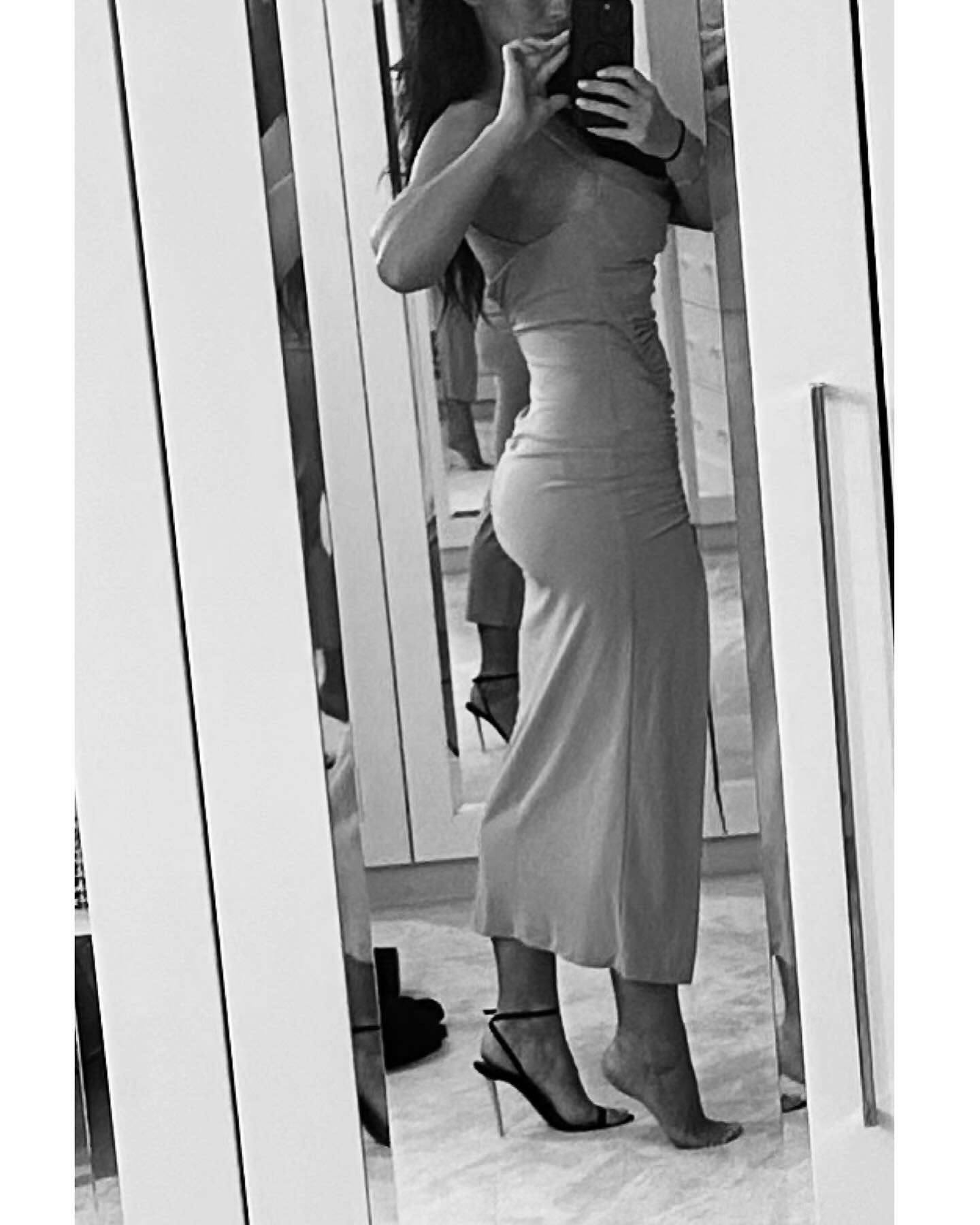 Annie Kilner Turns Heads in a Daring, Figure-Hugging Dress