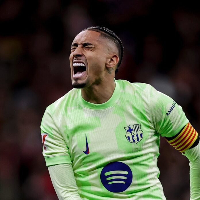 Barcelona Stun Atletico Madrid with Thrilling 4-2 Comeback to Reclaim La Liga Top Spot Barcelona Stun Atletico Madrid with Thrilling 4-2 Comeback to Reclaim La Liga Top Spot