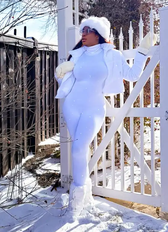 Chika Ike flaunts post-baby body weeks after welcoming first child