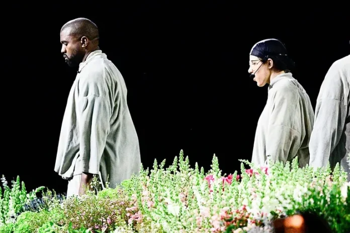 Kanye West announces surprise Sunday Service return after horrific anti-Semitic rants Kanye West announces surprise Sunday Service return after horrific anti-Semitic rants