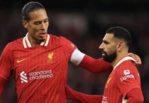 Salah begs Van Dijk