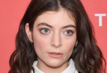 Lorde's impromptu New York park appearance shut down by police