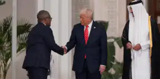 Aliko Dangote Meets Donald Trump in Qatar Amid $96 Billion Boeing Deal