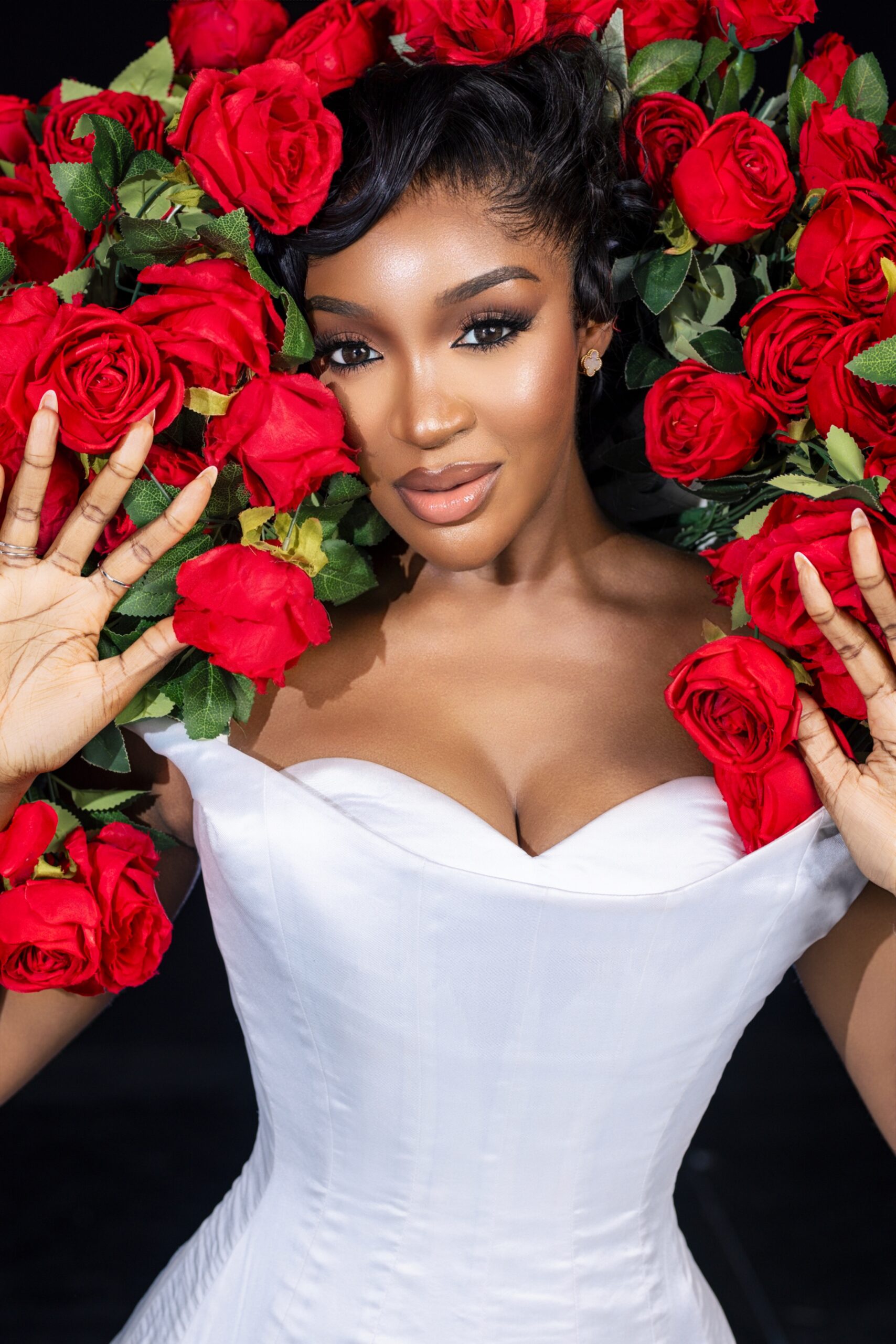 Idia Aisien Blends Fashion and Tribute in Unforgettable Red Carpet Moments