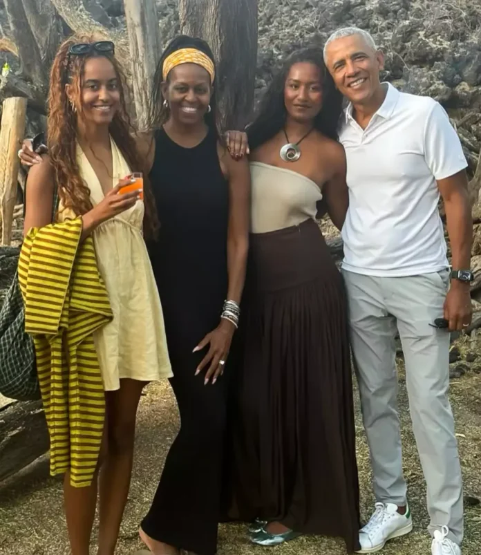 Barack and Michelle Obama Share Rare Family Photo to Celebrate Sasha’s 24th Birthday Barack and Michelle Obama Share Rare Family Photo to Celebrate Sasha’s 24th Birthday