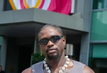 Verydarkman Slams Pastor David Ibiyeomie Over Threat to Arrest Bloggers