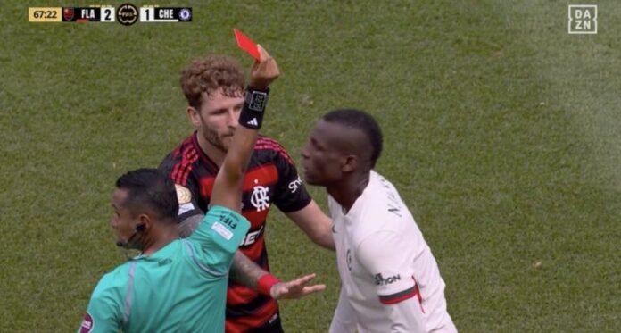 Chelsea’s Nicolas Jackson Apologizes After Costly Red Card in Club World Cup Loss to Flamengo