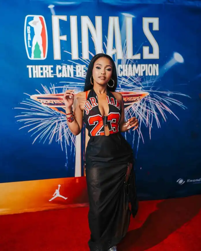Zee Nxumalo Responds to Backlash Over Alleged Disrespect Towards Thembi Seete Zee Nxumalo Responds to Backlash Over Alleged Disrespect Towards Thembi Seete