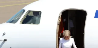 Brigitte Macron Ignores Emmanuel Macron’s Hand Again During UK Royal Visit