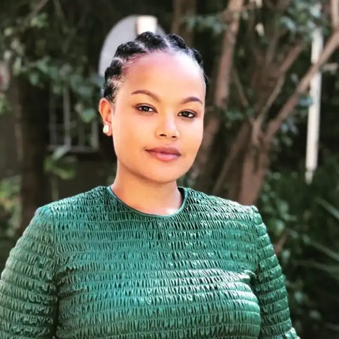 Petronella Tshuma Biography, Age, Tribe, Parents, Husband, Movies, TV Shows, Net Worth Petronella Tshuma Biography, Age, Tribe, Parents, Husband, Movies, TV Shows, Net Worth
