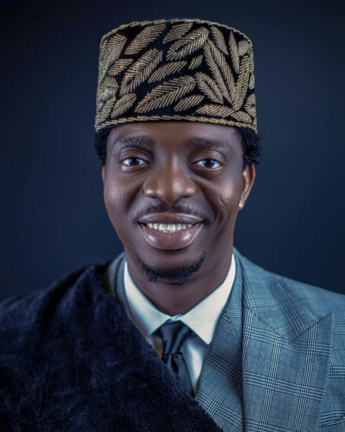 Comedian Destalker Admits to Infidelity During Failed Marriage