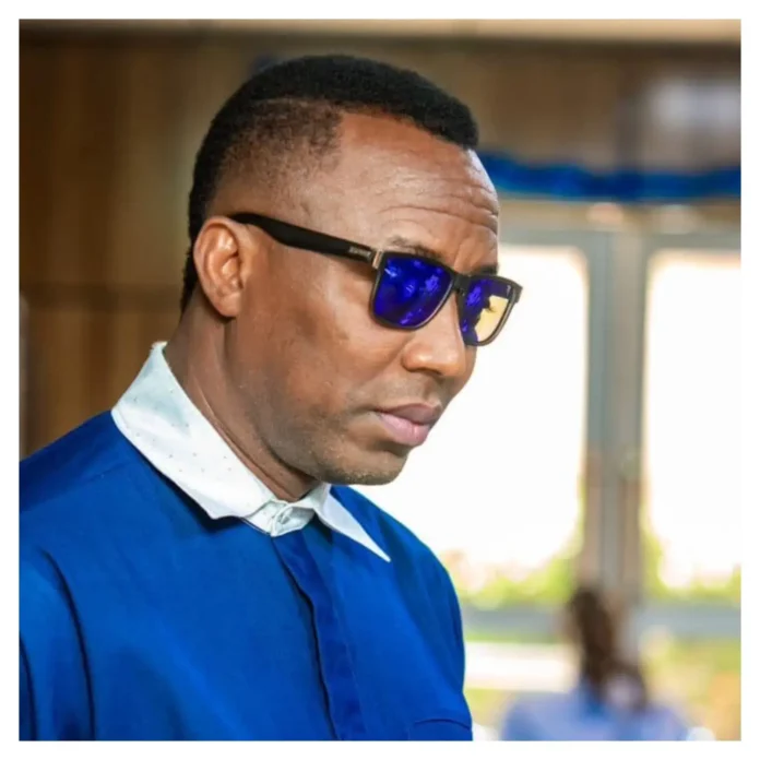 Sowore Accuses Police Cameraman of Stealing AI Smart Glasses During Protest