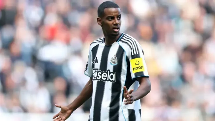 Chris Waddle Urges Newcastle Star Alexander Isak to Break Silence Over Liverpool Transfer Links