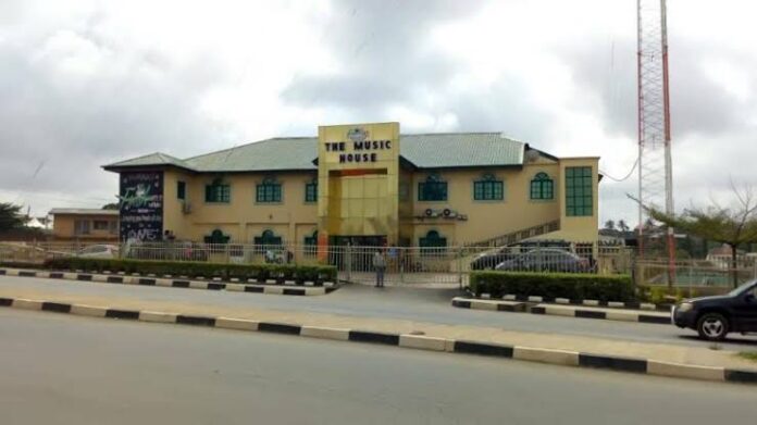 Yinka Ayefele fresh FM 16T065222.555 Yinka Ayefele fresh FM