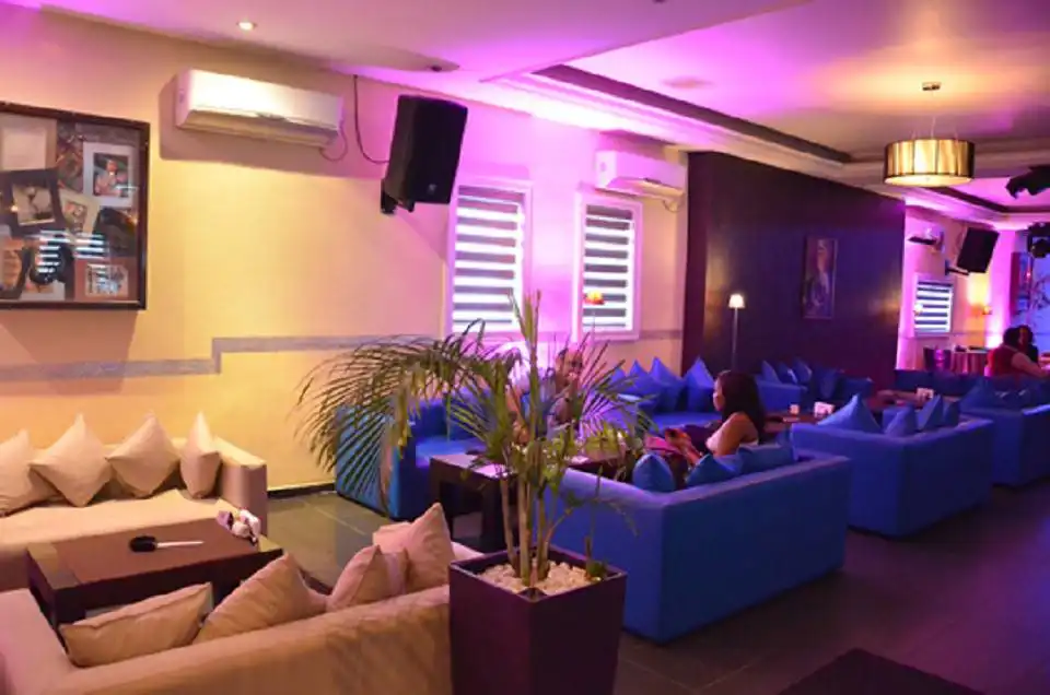Sip Lounge