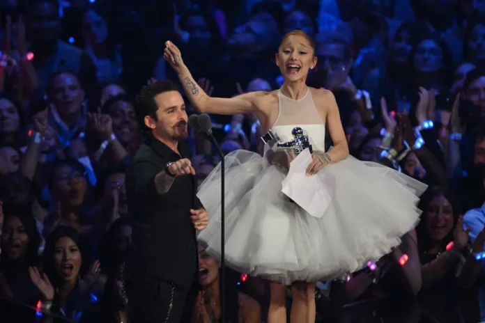 Ariana-Grande Ariana Grande Wins Video of the Year at 2025 MTV VMAs