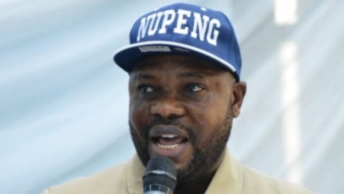 JUST IN: NUPENG Suspends Strike After Dangote Agrees to Unionise Drivers JUST IN: NUPENG Suspends Strike After Dangote Agrees to Unionise Drivers