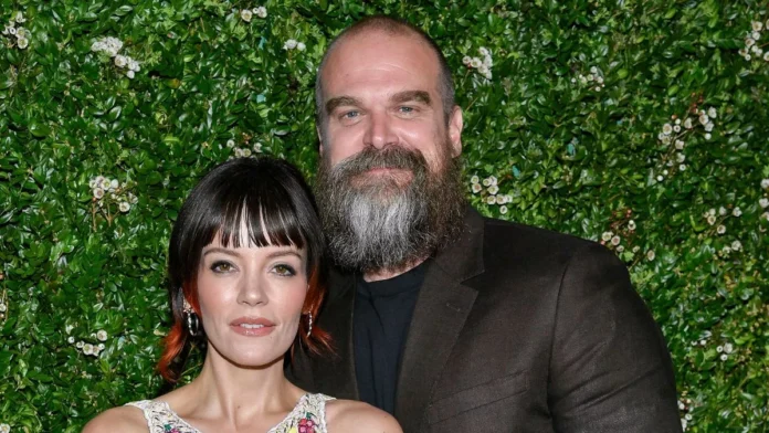 0_Lily-AllenDavid-Harbour lily allen