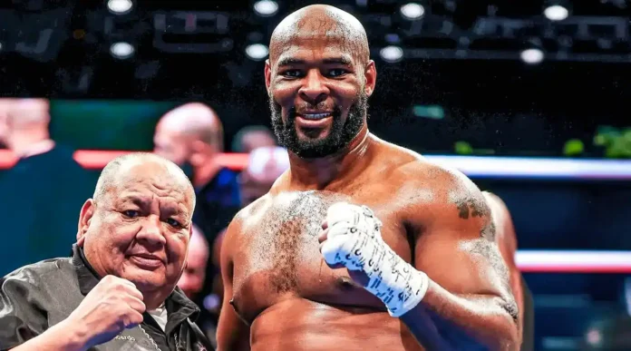 Nigerian Boxer Kingsley Ibeh Challenges Anthony Joshua to a Heavyweight Showdown