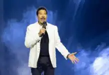 Lionel Richie Says “Crooks” Tried to Exploit Him and Michael Jackson