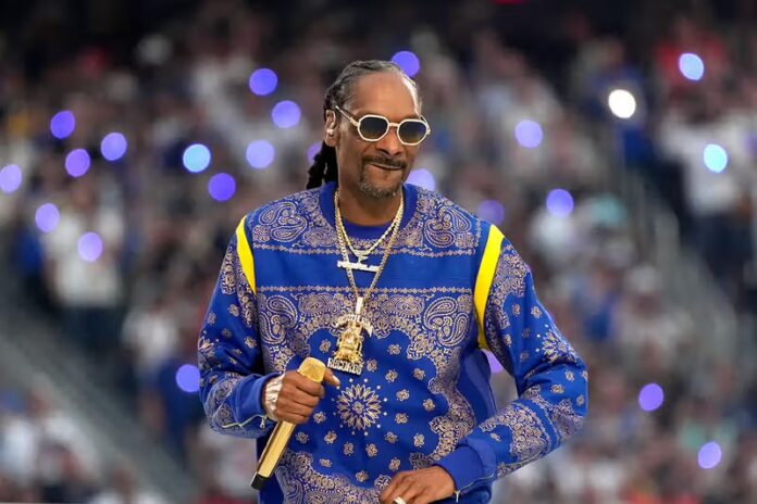 Snoop Dogg to Headline Netflix NFL Christmas Day Halftime Show Snoop Dogg to Headline Netflix NFL Christmas Day Halftime Show