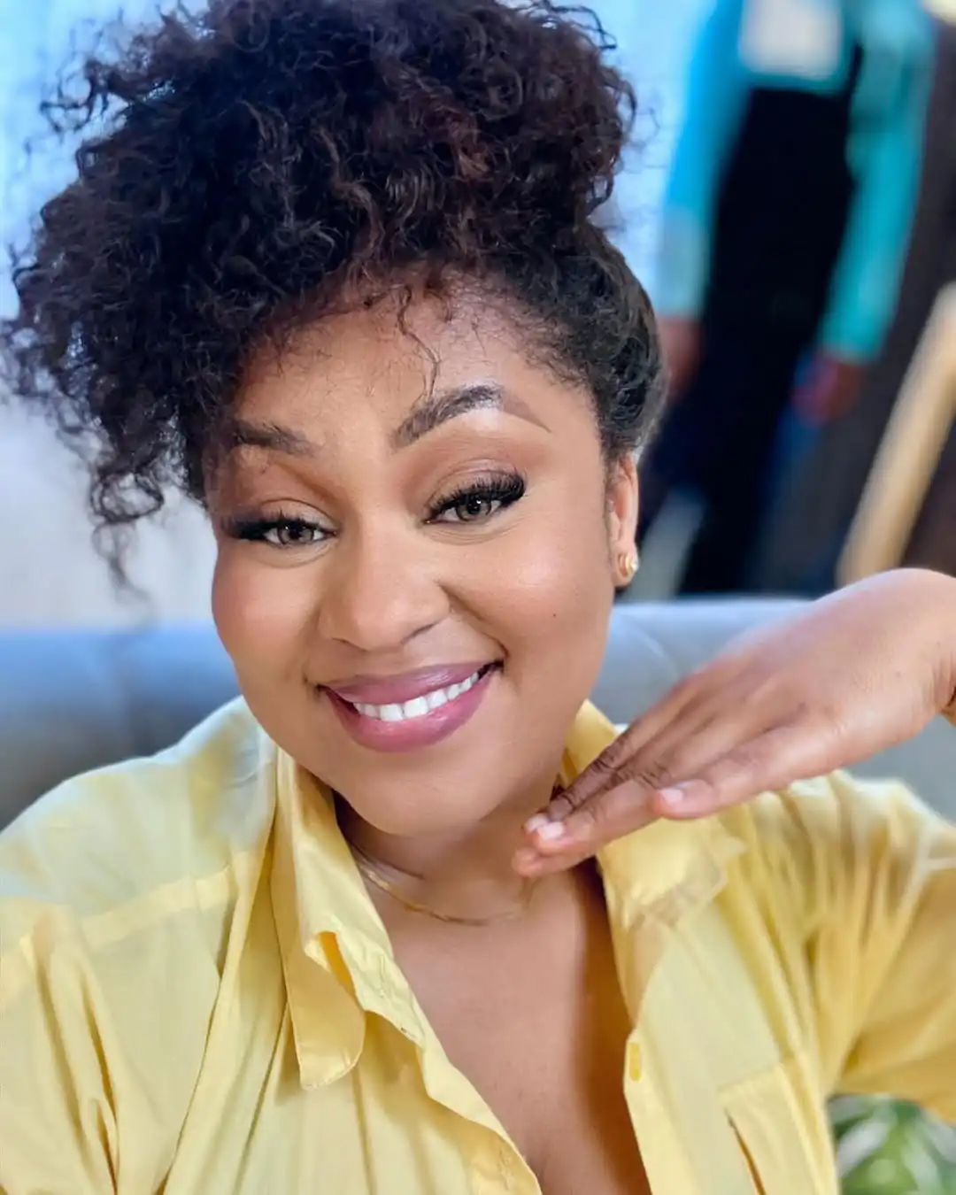 Munachi Abii Biography, Age, State Of Origin, Songs, Wedding, Husband, Children, Net Worth